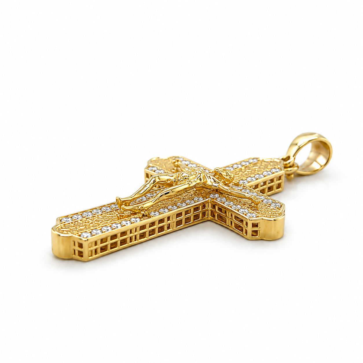Religiöser Kreuzanhänger aus Gelbgold mit ornamentierter Oberfläche