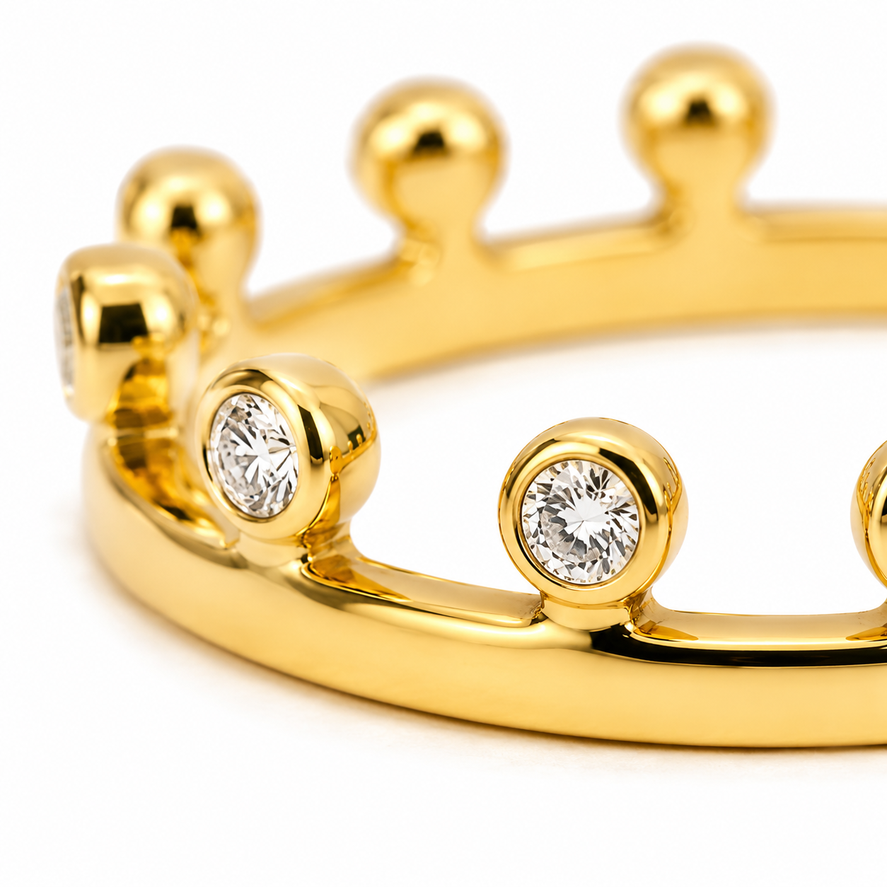 Brillantring aus 585 Gelbgold mit Kronenoptik und 0,30 ct Diamanten Details