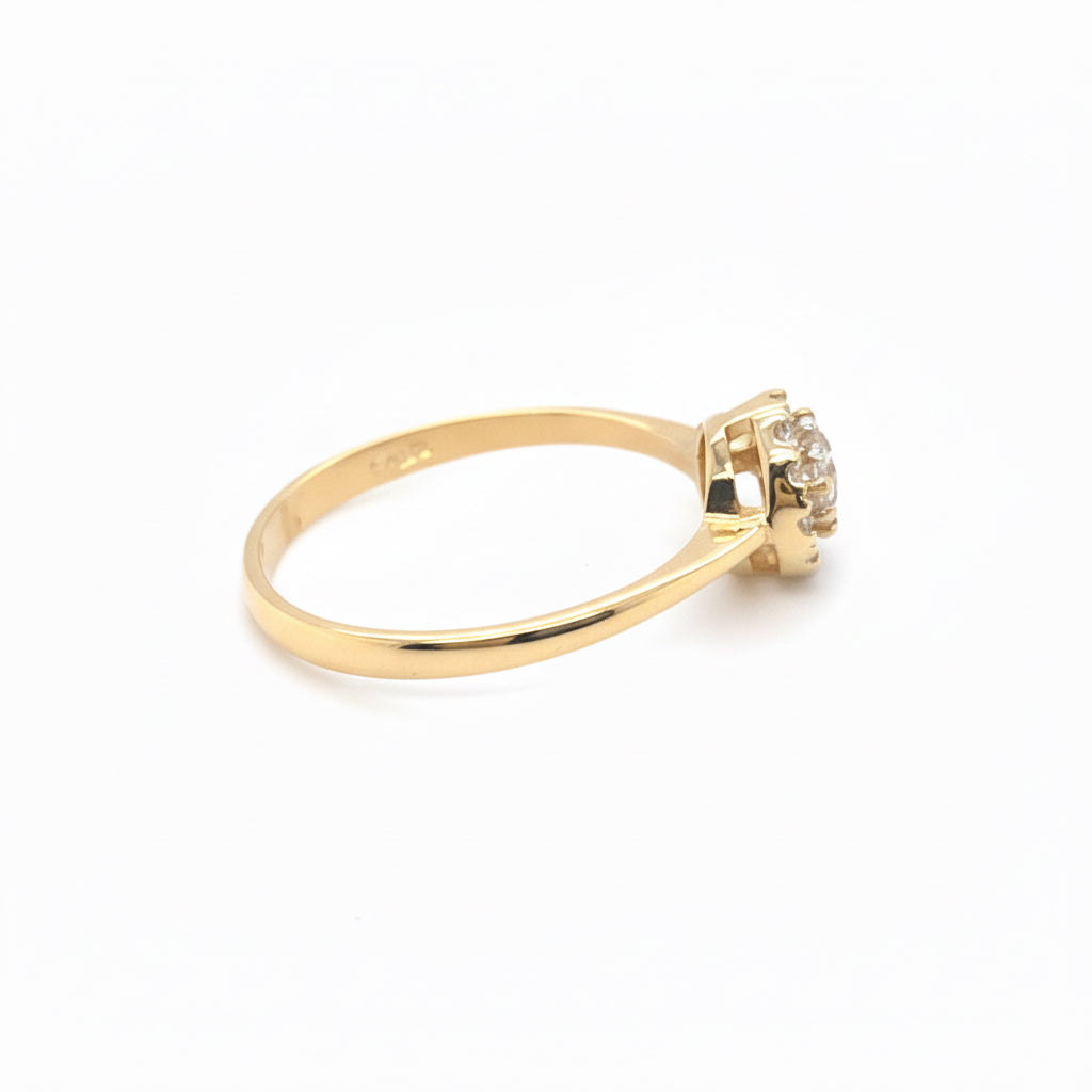 Ring aus 585 Gelbgold mit Zirkonia – klassisches Steinrahmen-Design