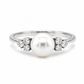 Weißgoldring mit Süßwasser-Zuchtperle und Diamanten