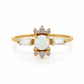 Opalring mit rundem synthetischem Opal und Zirkonia
