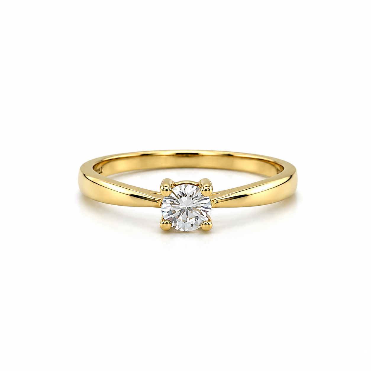 585 Gelbgold Verlobungsring mit 0,20 ct W/SI Brillant in klassischer 4-Krappen-Fassung.