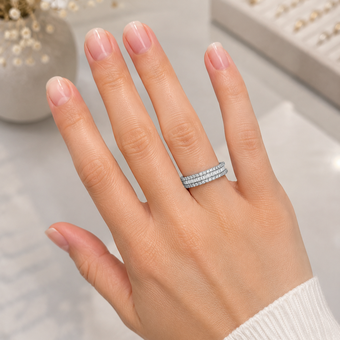 750 Weißgold Memoire Ring mit Brillanten & Baguette-Diamanten
