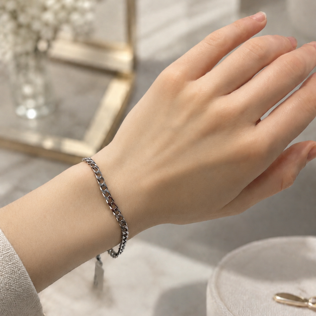 Unisex Panzerarmband 925 Silber rhodiniert getragen am Handgelenk