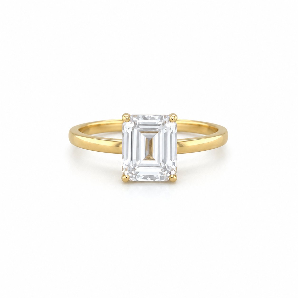 Emerald Cut Zirkonia Ring aus 585 Gelbgold in Frontansicht
