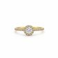 Zirkonia Ring aus 585 Gelbgold mit rundem Mittelstein und Halo in Frontansicht