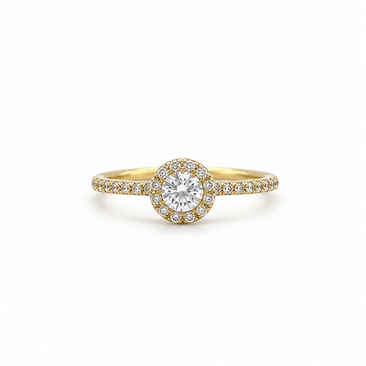 Zirkonia Ring aus 585 Gelbgold mit rundem Mittelstein und Halo in Frontansicht