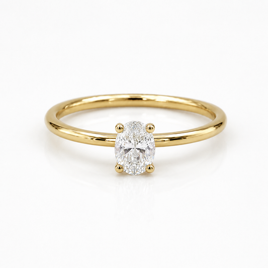 Ovaler Diamant-Verlobungsring aus 585er Gelbgold mit 0,30 ct G/SI in Frontansicht