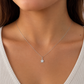 Stern Kette aus 750 Weißgold mit Brillanten 0,06 ct H-SI getragen