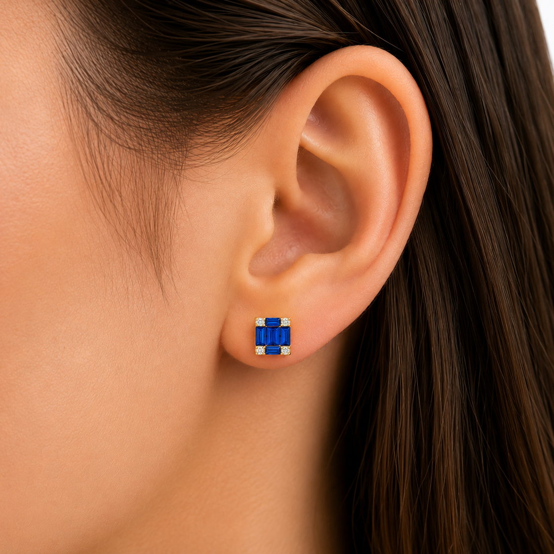 Schmuckset aus Gelbgold mit blauen und weißen Zirkonia im geometrischen Design
