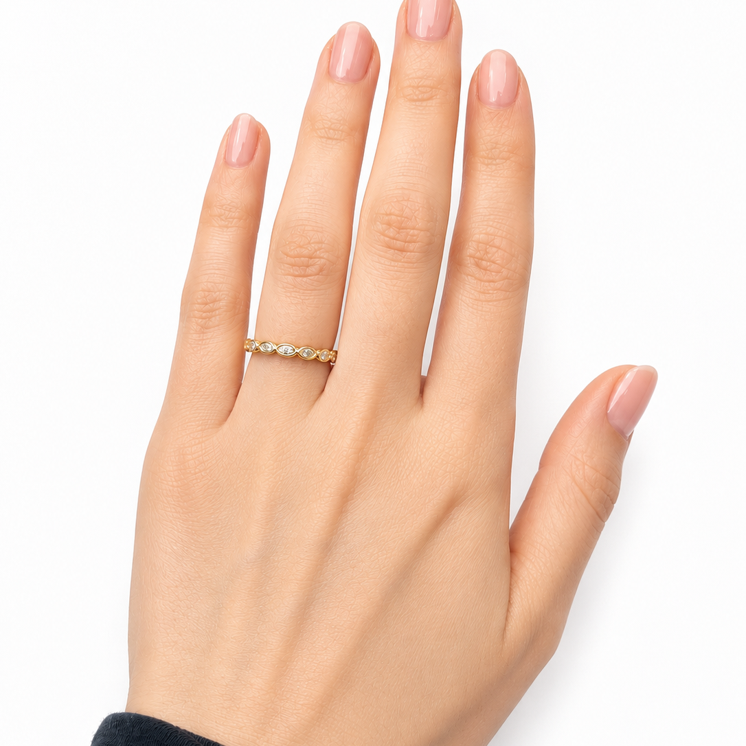 Zirkonia Ring aus 585er Gelbgold komplett rumgehend