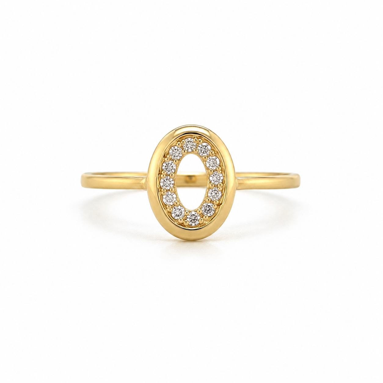Ring aus 585 Gelbgold mit ovalem Zirkonia-Motiv in Frontansicht
