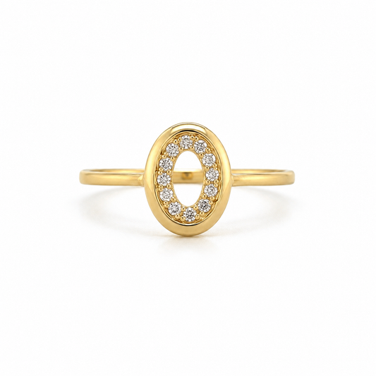 Ring aus 585 Gelbgold mit ovalem Zirkonia-Motiv in Frontansicht