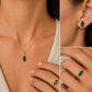 Damen Schmuckset mit grünen Zirkonia bestehend aus Kette Ring und Ohrsteckern