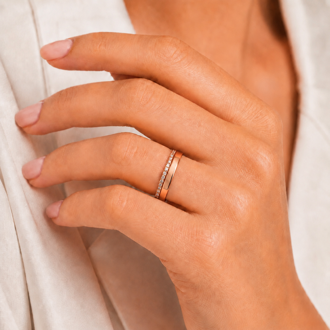 Eleganter Damenring aus 585 Rotgold mit Zirkonia