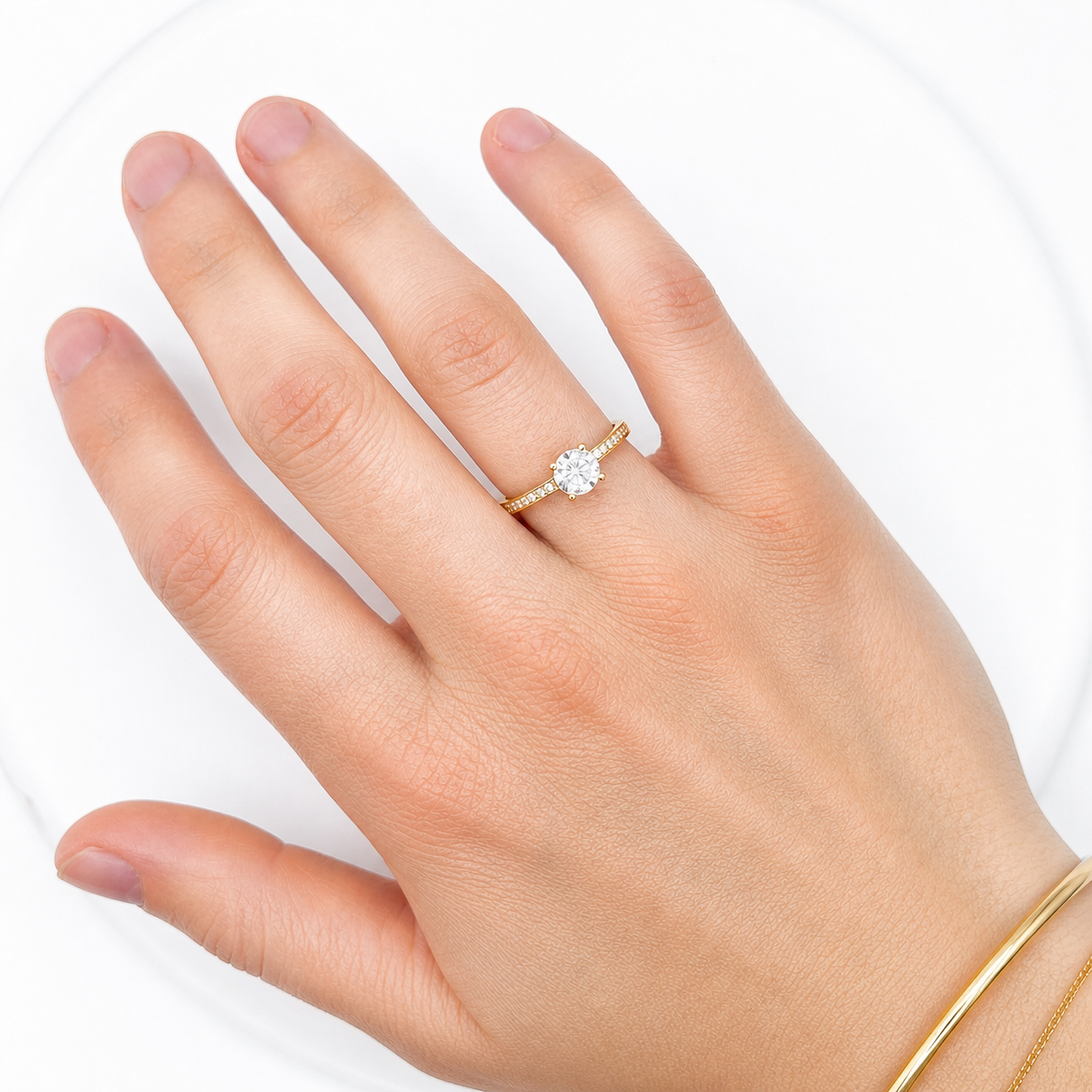 585 Gelbgold Ring mit Zirkonia Solitär und Pavé Schiene Größe 54 - getragen 