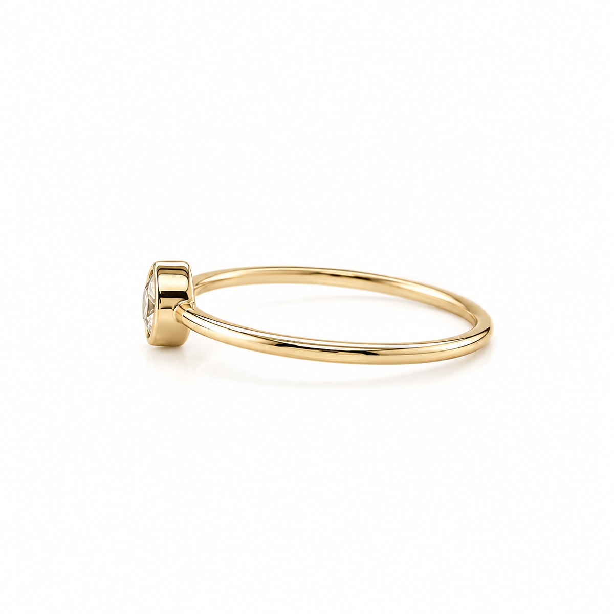Eleganter Damenring aus 585 Gelbgold mit weißem Zirkonia