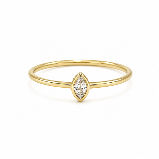 Filigraner Damenring aus 585 Gelbgold mit weißem Zirkonia in Navetteform