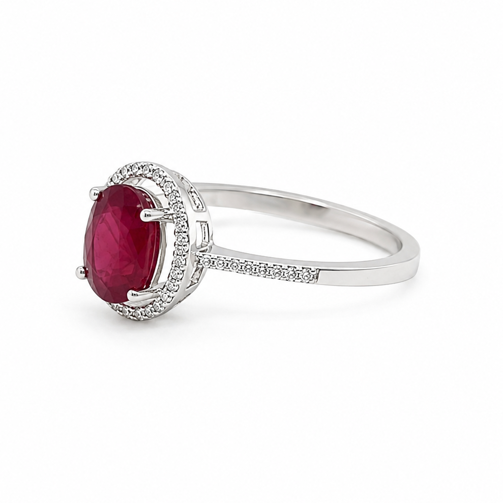 Eleganter Rubinring mit Brillanten aus 585 Weißgold