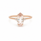 585 Rotgold Ring mit Turmalin im Marquise-Schliff und kleinen Brillant-Seitensteinen – auch als Verlobungsring geeignet.