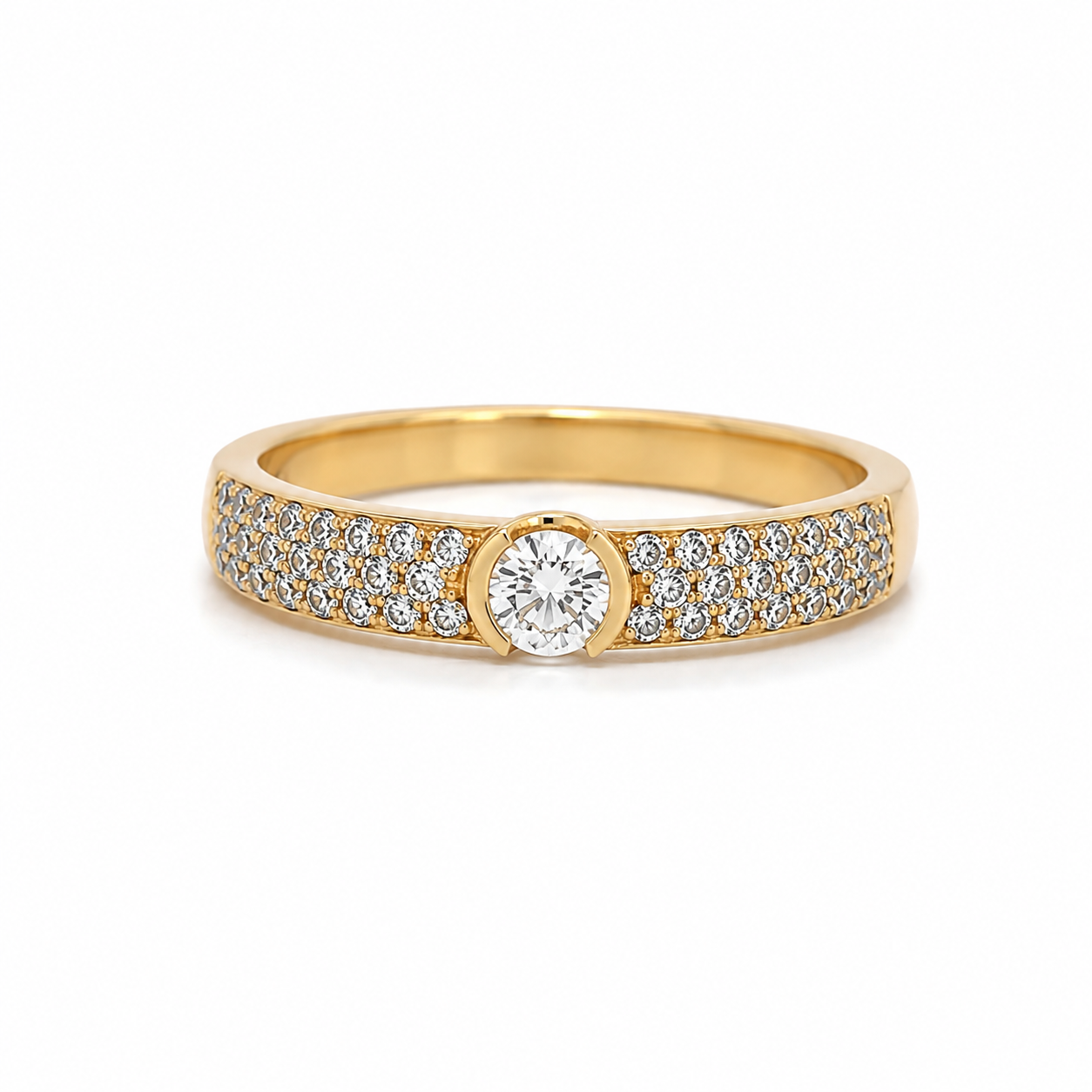 585 Gold Brillantring mit 0,75 ct G/SI Brillanten und pavé-gefassten Seitensteinen.