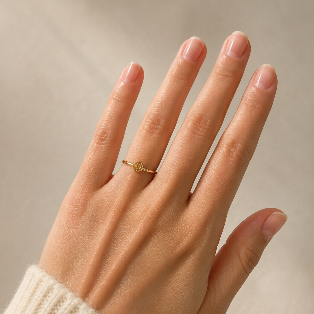 333/- Gelbgold Ring mit Rosenmotiv