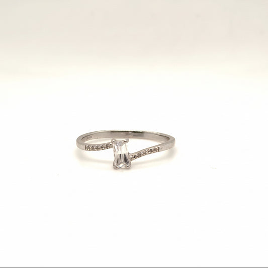 Filigraner Sterling Silber Ring mit Steinbesatz