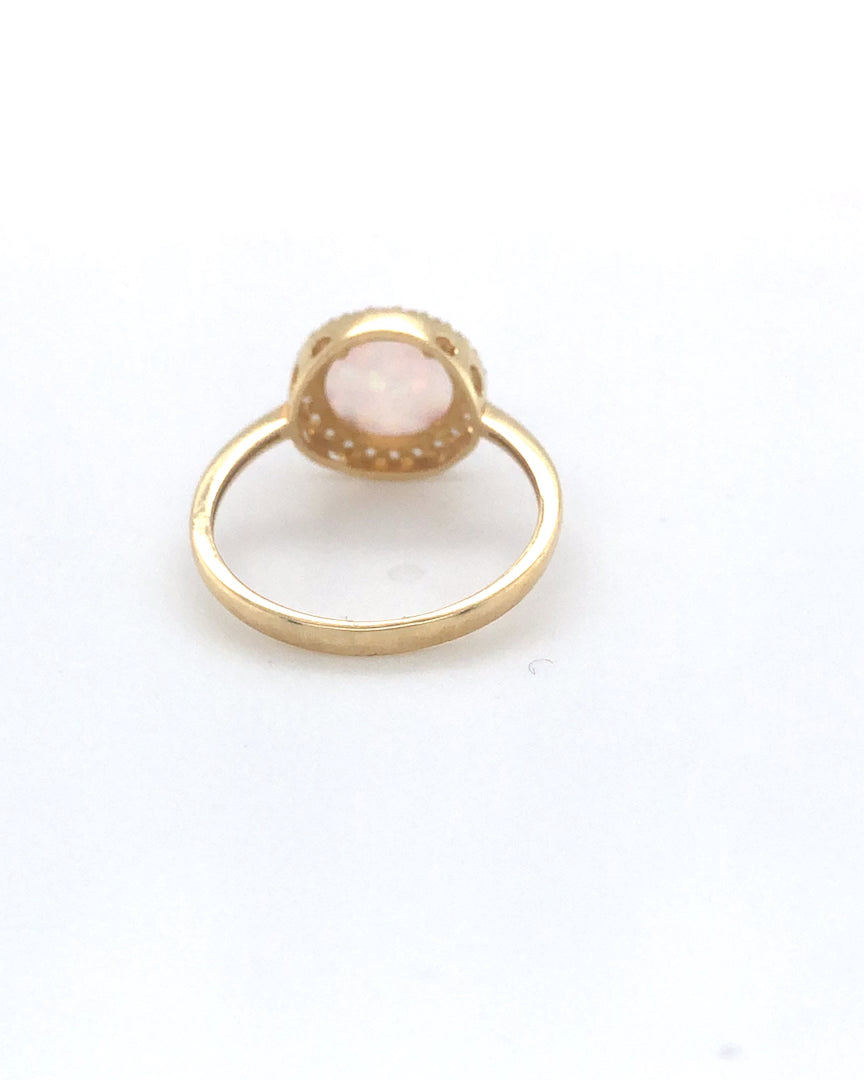 585/- Gold Ring