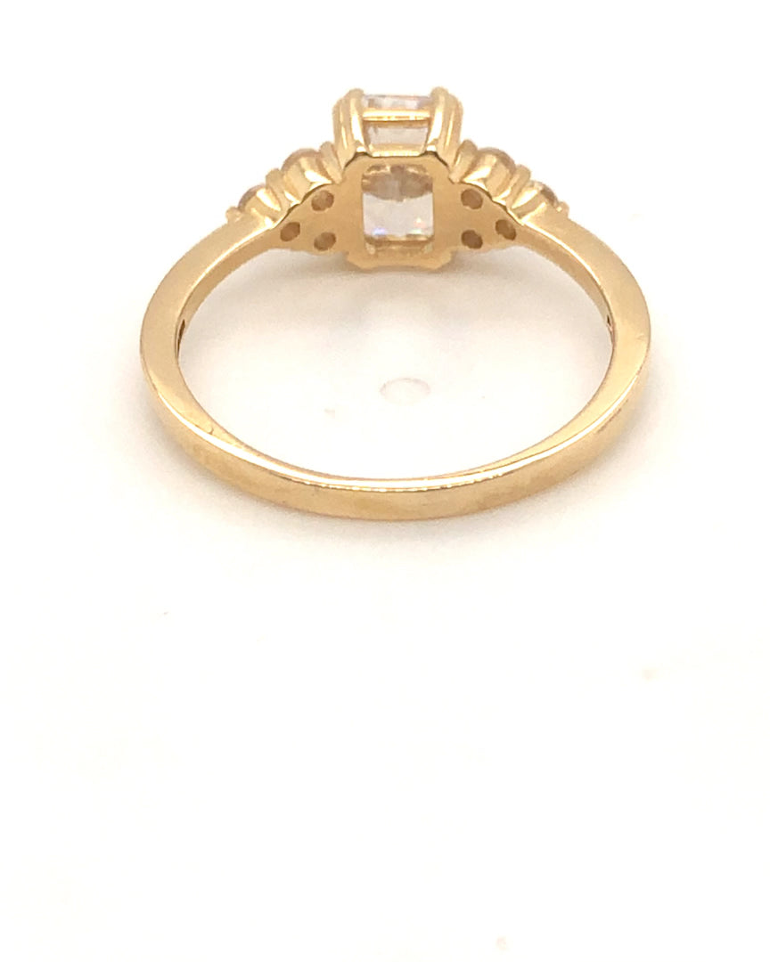 585/- Goldring