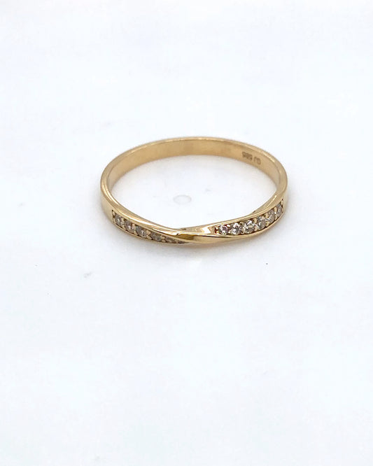 585/- Goldring