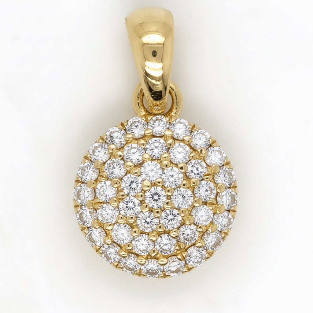 Runder Anhänger aus 585 Gelbgold mit Pavé Zirkonia Steinbesatz im Detail