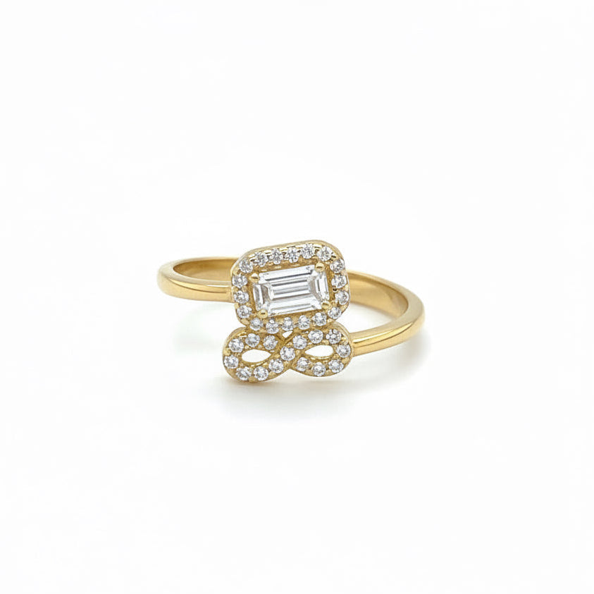 Infinity Ring aus 585 Gelbgold mit Zirkonia