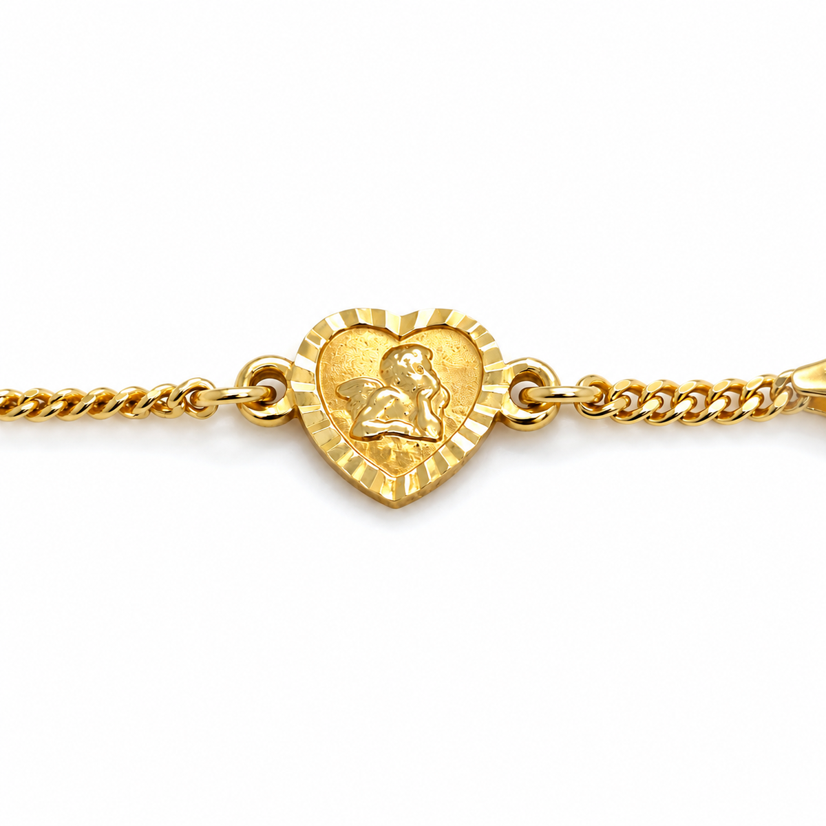 Schutzengel-Herz am Babyarmband aus 585 Gelbgold mit Panzermuster – Detailansicht