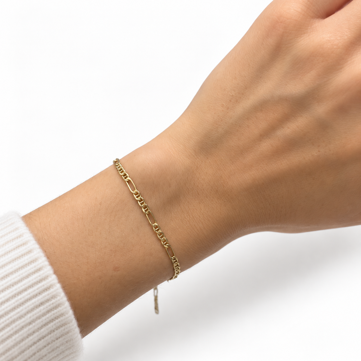 Figaroarmband 585 Gelbgold 19,5 cm am Handgelenk getragen