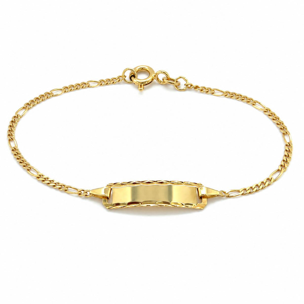 Gravierbares Babyarmband 585 Gold mit Figarokette und verzierter Gravurplatte – Frontansicht