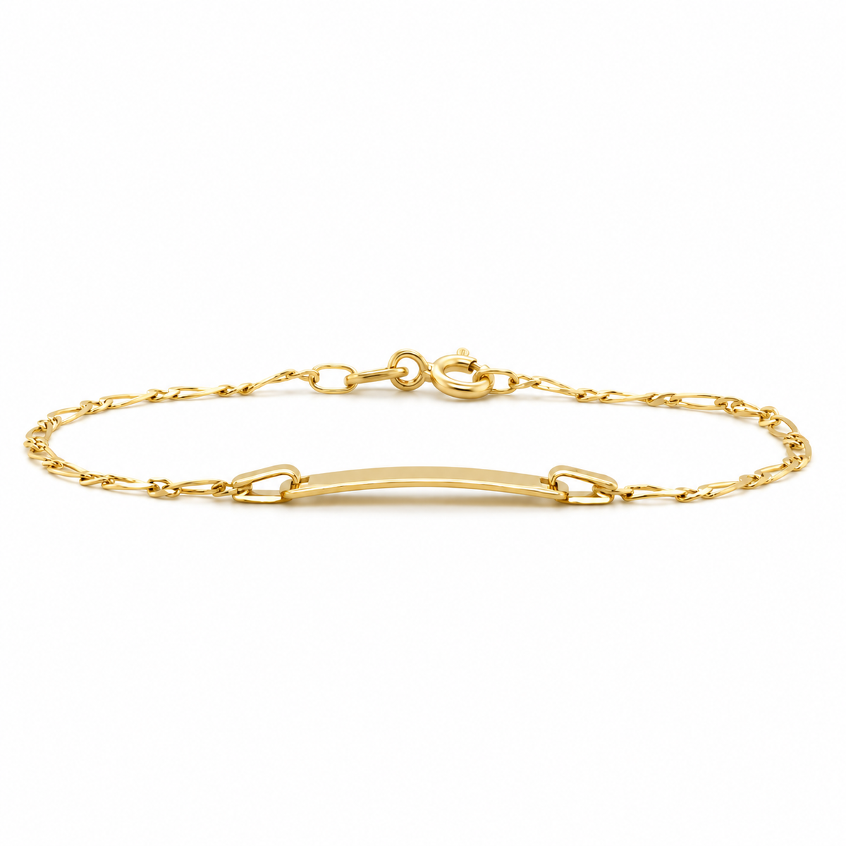Kinderarmband aus 585 Gelbgold mit feiner Gliederkette und leicht gewölbter Gravurplatte in Seitenansicht.